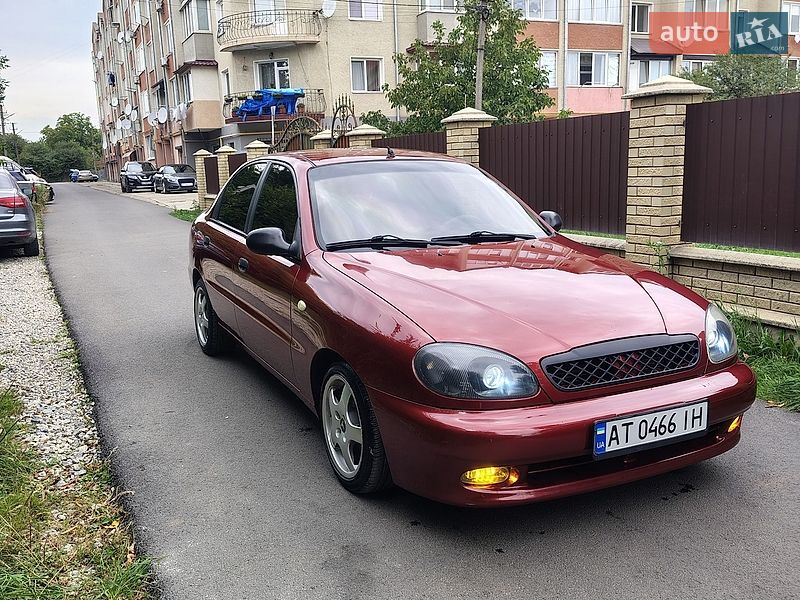 Седан Daewoo Lanos 2004 в Ивано-Франковске