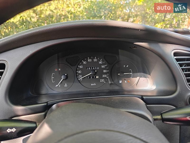 Седан Daewoo Lanos 2011 в Ровно