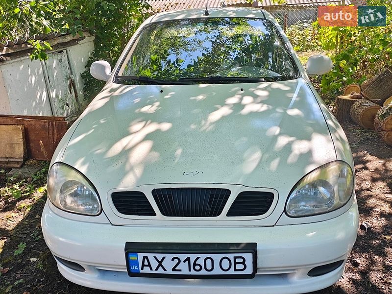 Седан Daewoo Lanos 2011 в Ровно