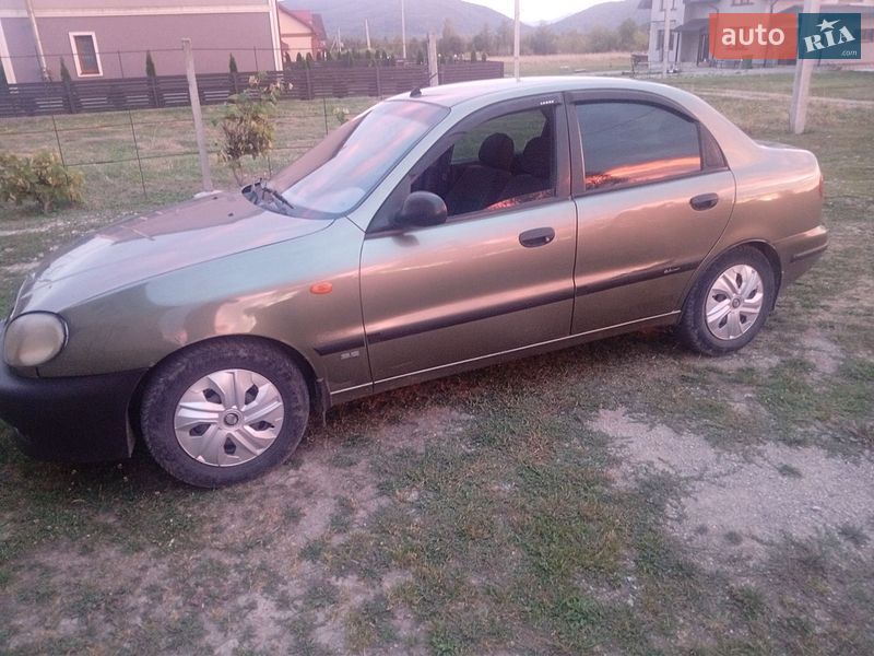 Седан Daewoo Lanos 2003 в Галиче