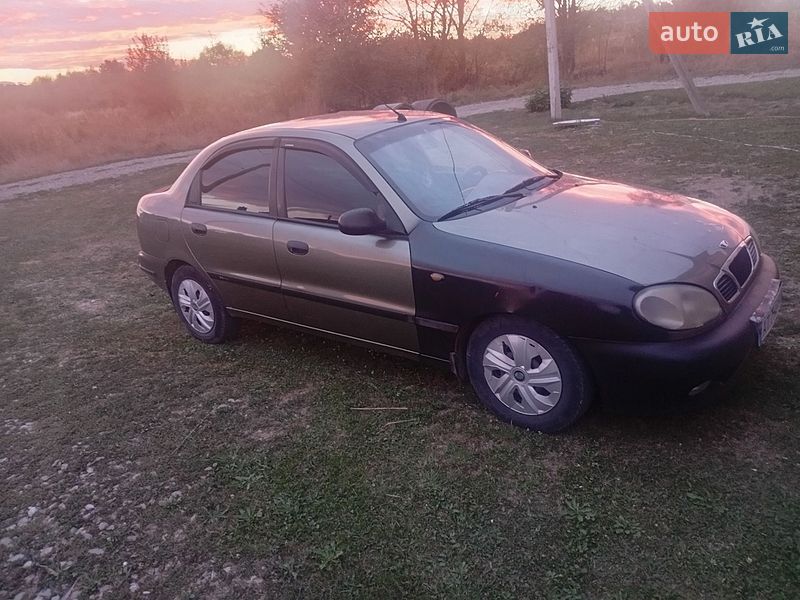 Седан Daewoo Lanos 2003 в Галиче