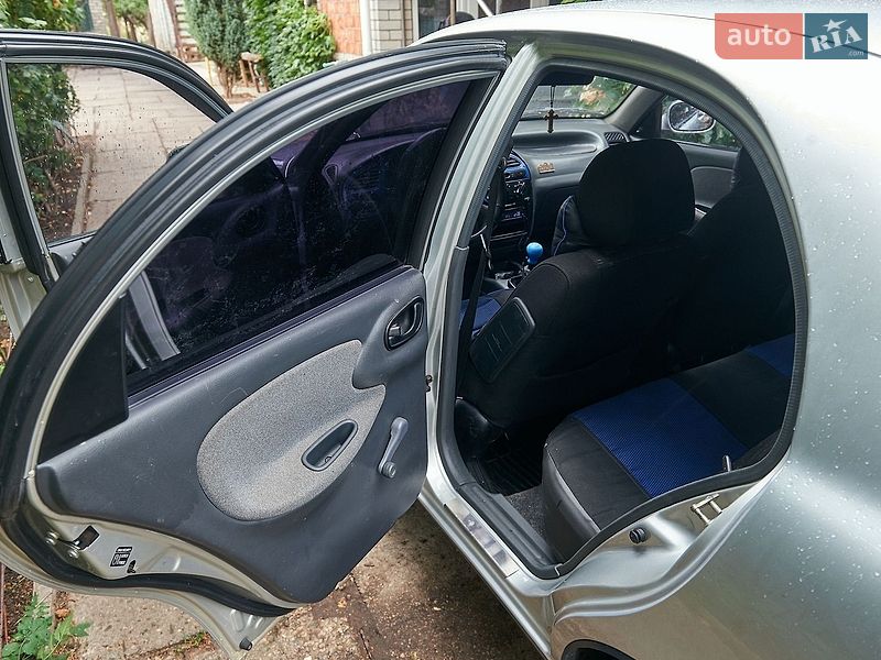 Седан Daewoo Lanos 2008 в Днепре