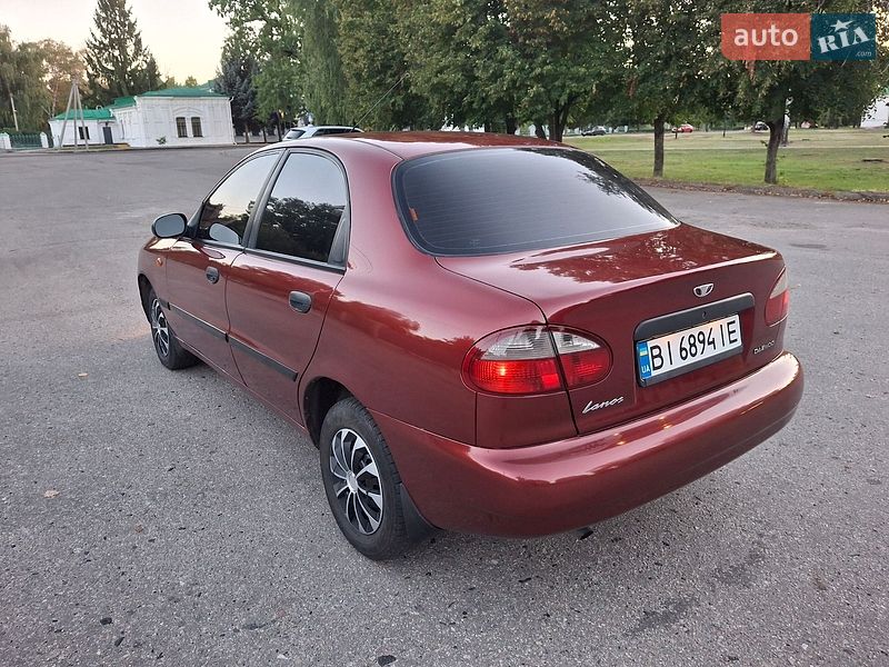 Седан Daewoo Lanos 2003 в Полтаве