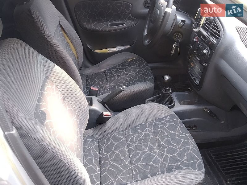 Седан Daewoo Lanos 2002 в Каменском