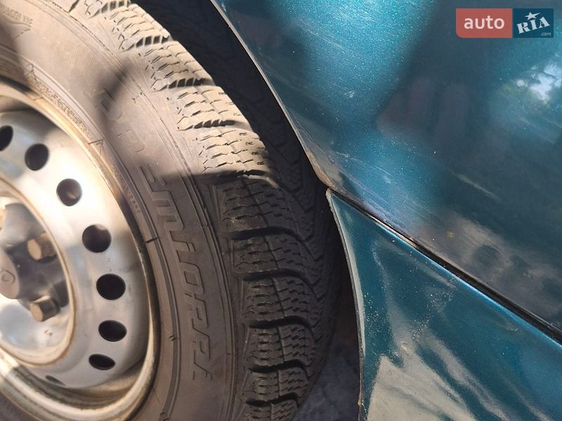 Седан Daewoo Lanos 2002 в Лохвице
