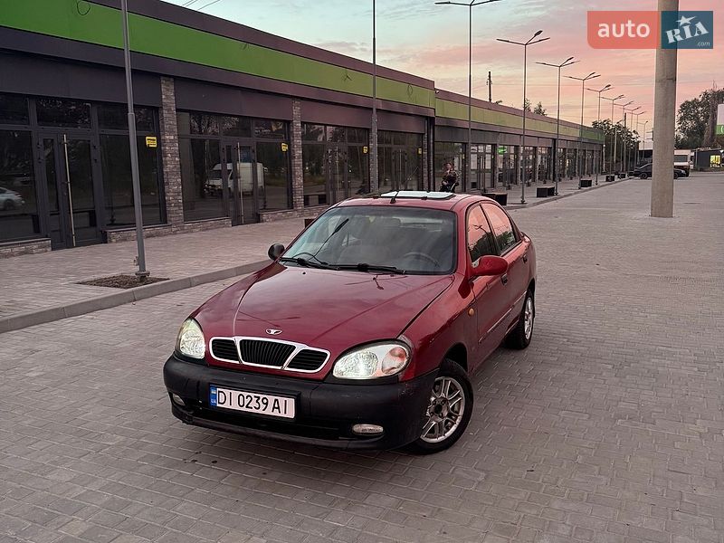 Седан Daewoo Lanos 2003 в Дніпрі