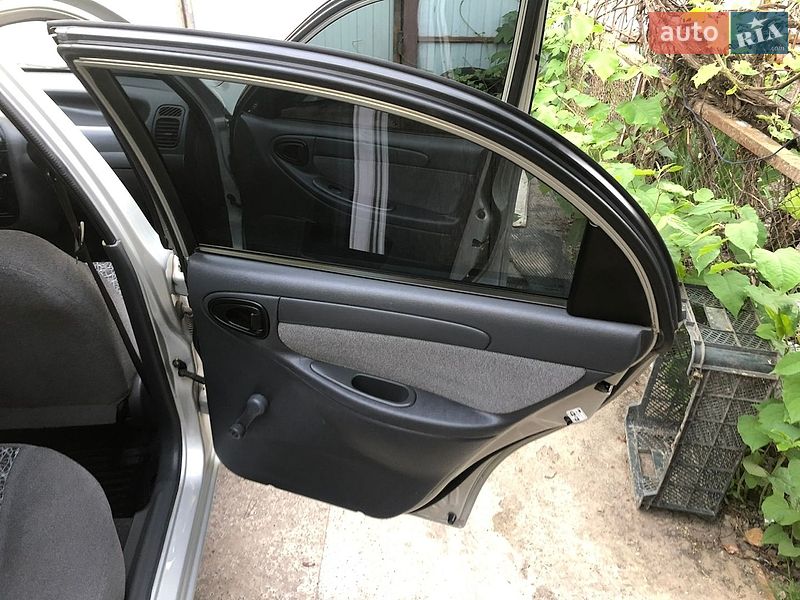Седан Daewoo Lanos 2009 в Києві