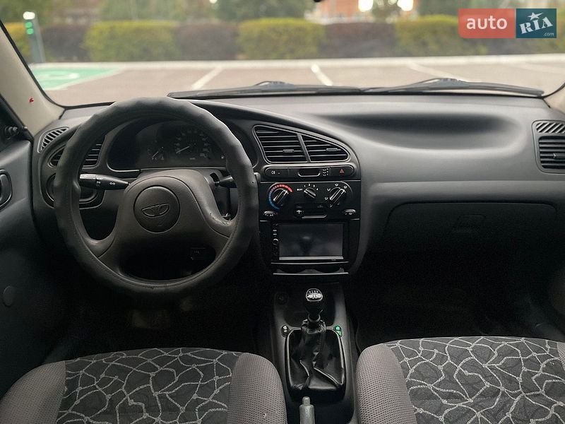 Седан Daewoo Lanos 2004 в Полтаві