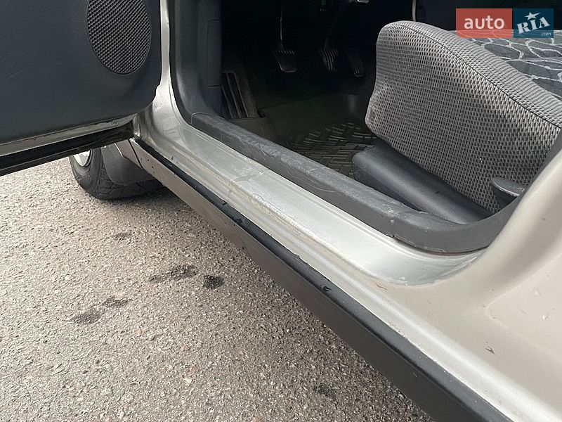 Седан Daewoo Lanos 2004 в Полтаві