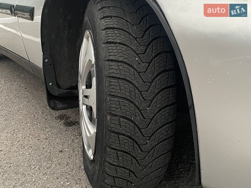 Седан Daewoo Lanos 2004 в Полтаві