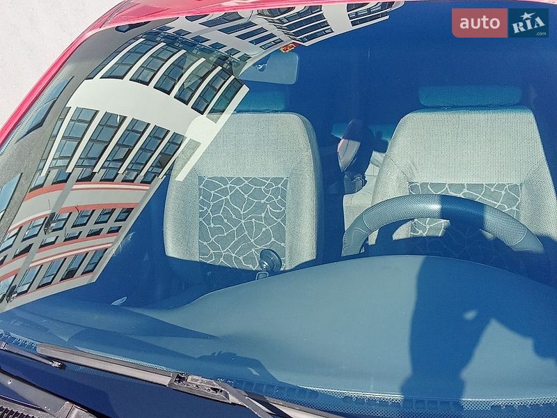 Седан Daewoo Lanos 2002 в Виннице