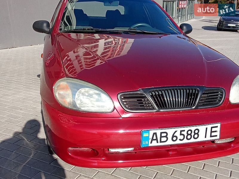 Седан Daewoo Lanos 2002 в Виннице