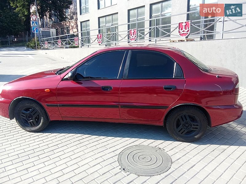 Седан Daewoo Lanos 2002 в Виннице
