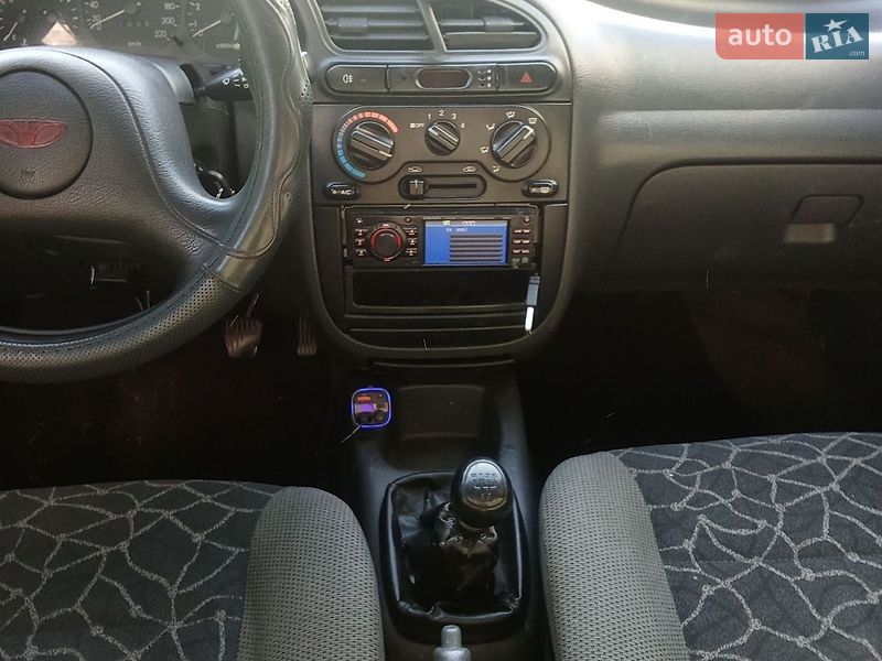 Седан Daewoo Lanos 2002 в Виннице