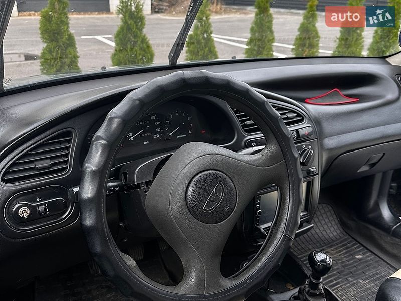 Седан Daewoo Lanos 2004 в Киеве