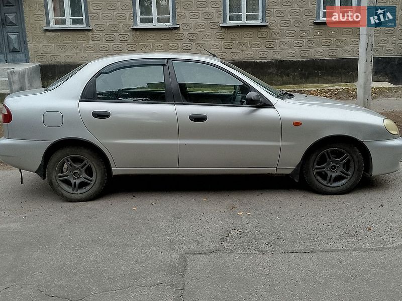 Седан Daewoo Lanos 2002 в Кременчуге