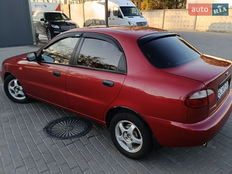 Седан Daewoo Lanos 2008 в Стрые