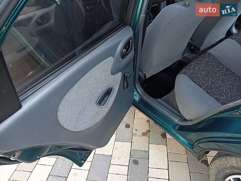 Седан Daewoo Lanos 2004 в Хмельницком
