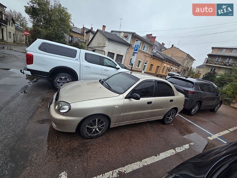 Седан Daewoo Lanos 2008 в Івано-Франківську