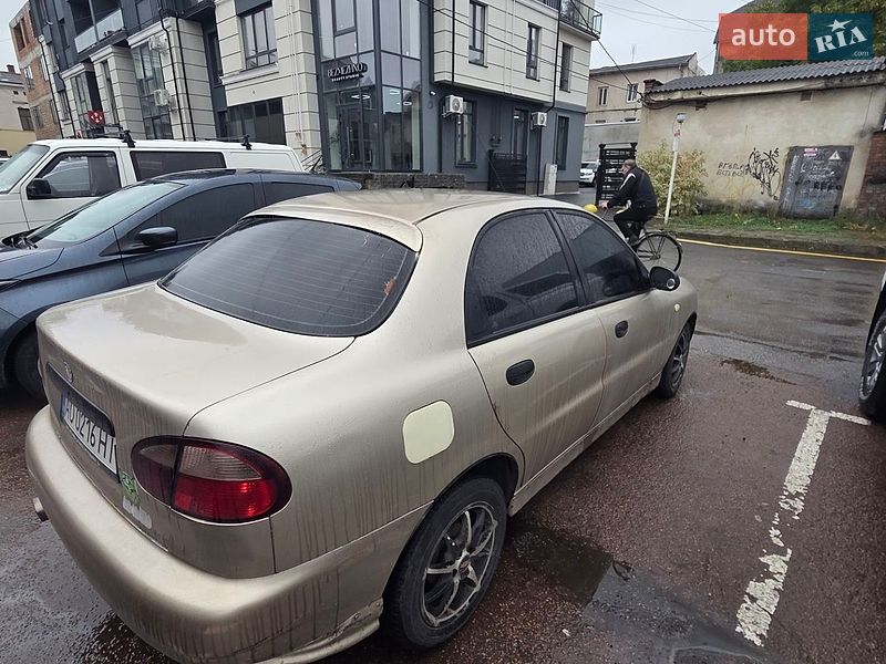 Седан Daewoo Lanos 2008 в Івано-Франківську