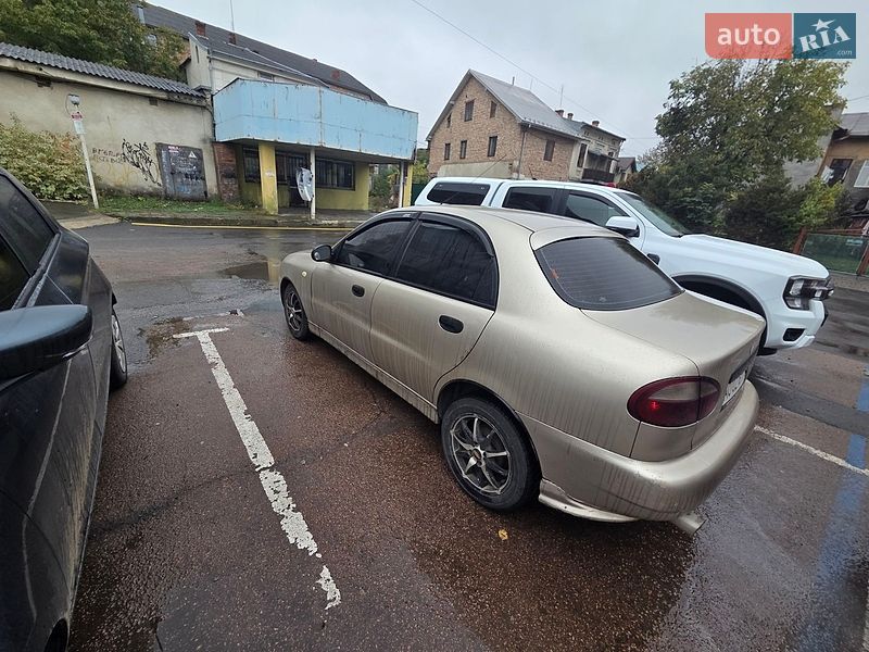 Седан Daewoo Lanos 2008 в Івано-Франківську