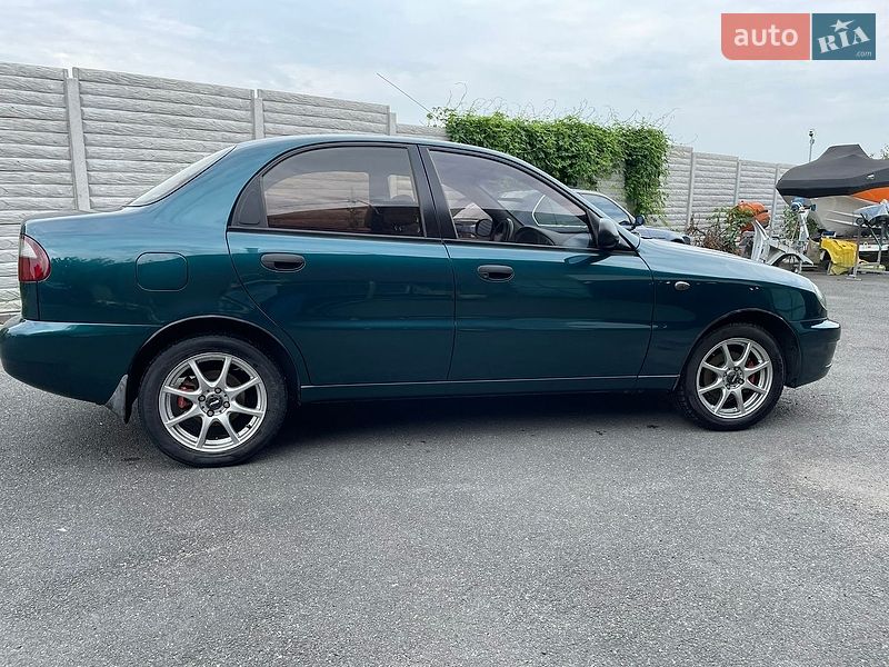 Седан Daewoo Lanos 2004 в Буче