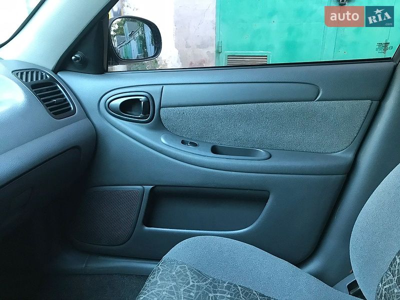 Седан Daewoo Lanos 2004 в Буче