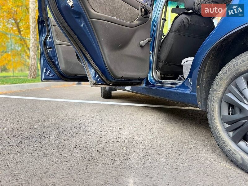 Седан Daewoo Lanos 2011 в Чернигове