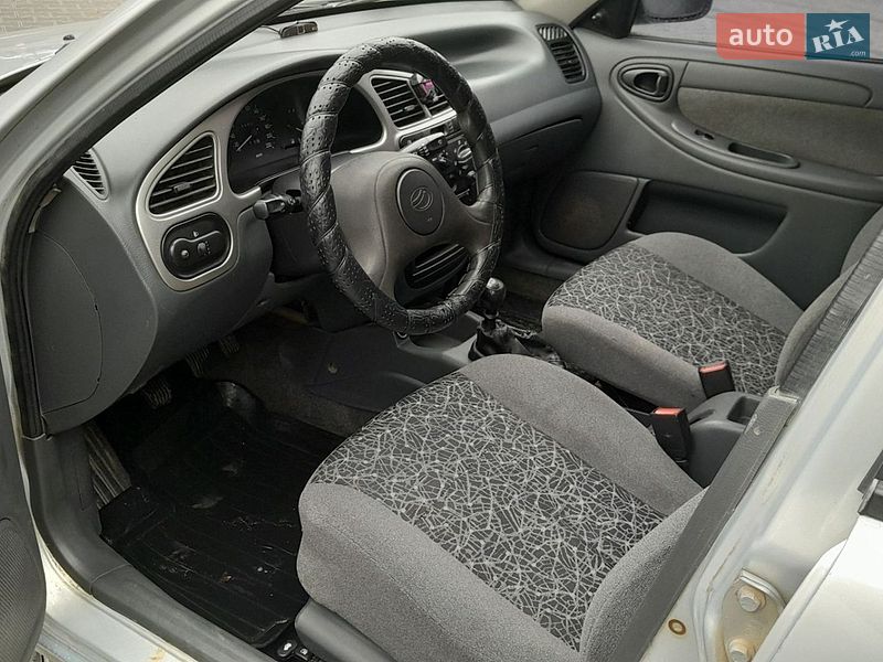 Седан Daewoo Lanos 2011 в Виннице