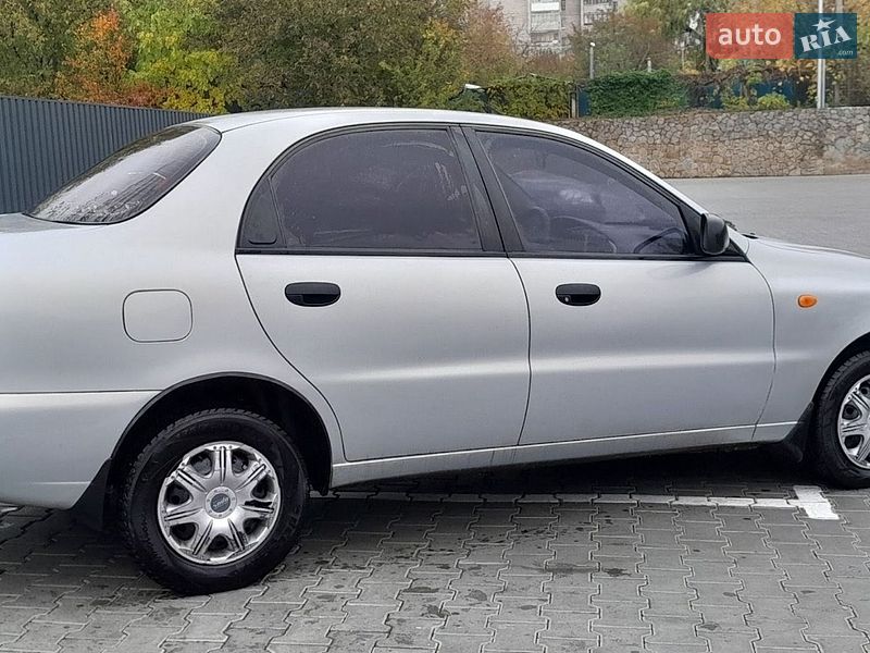 Седан Daewoo Lanos 2011 в Виннице