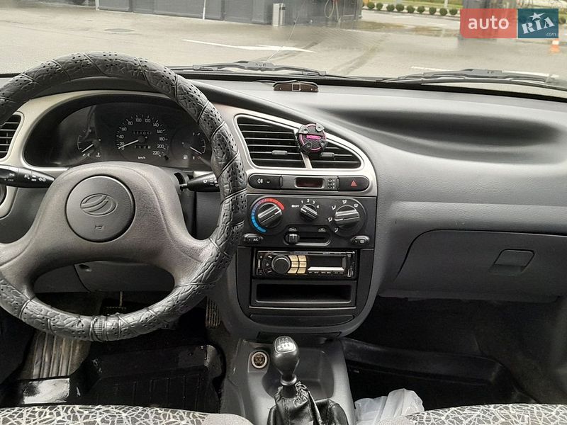 Седан Daewoo Lanos 2011 в Виннице