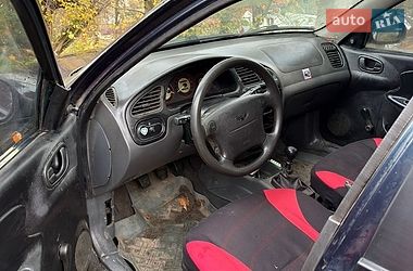 Седан Daewoo Lanos 2005 в Ромнах