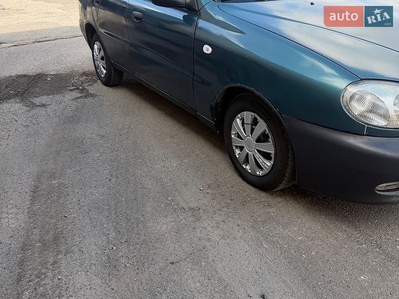 Седан Daewoo Lanos 2003 в Кривом Роге