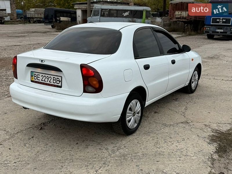 Седан Daewoo Lanos 2006 в Миколаєві