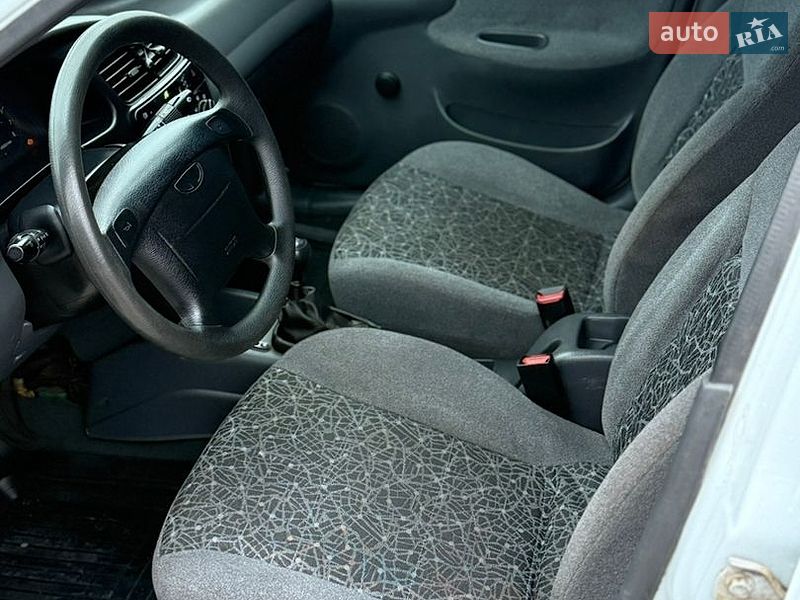 Седан Daewoo Lanos 2006 в Миколаєві
