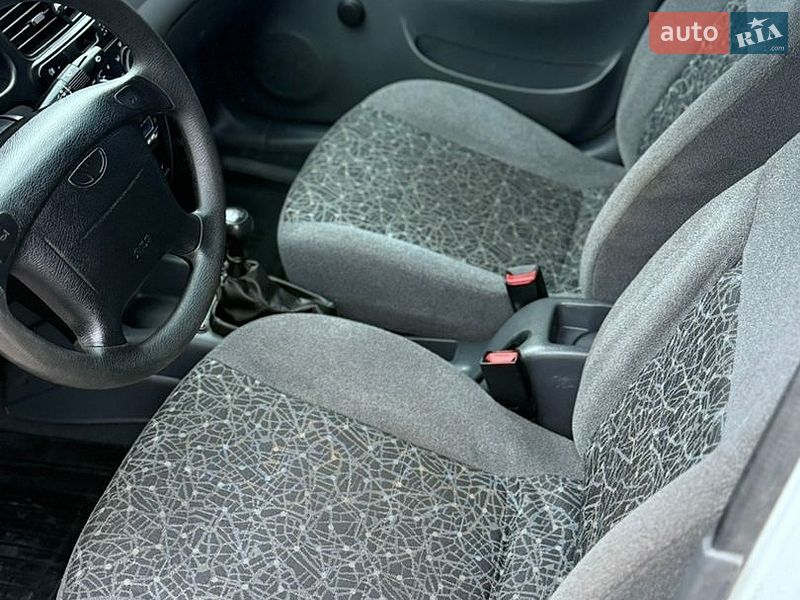 Седан Daewoo Lanos 2006 в Миколаєві