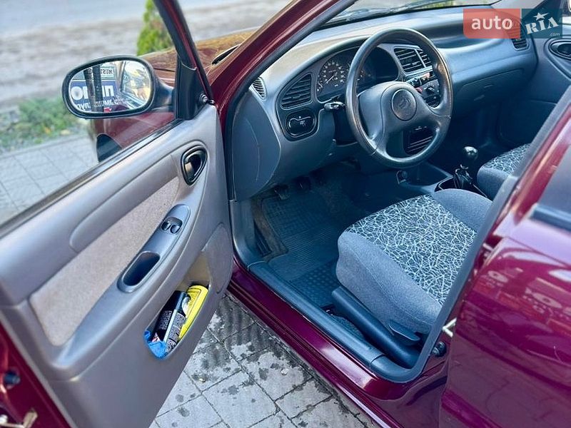 Седан Daewoo Lanos 2010 в Тернополі