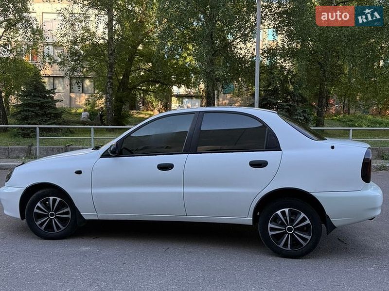 Седан Daewoo Lanos 2005 в Харкові