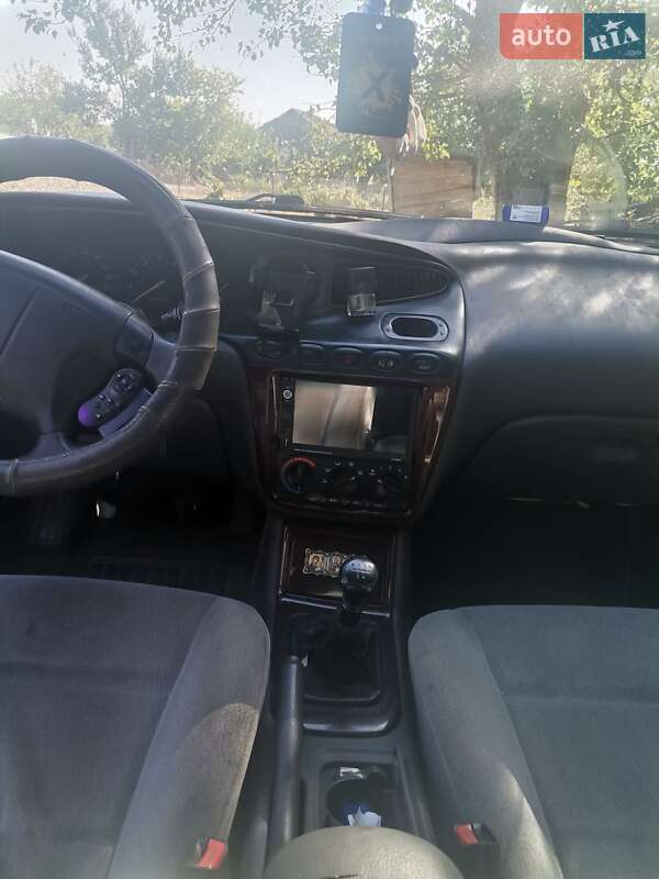 Седан Daewoo Leganza 2001 в Богуславі