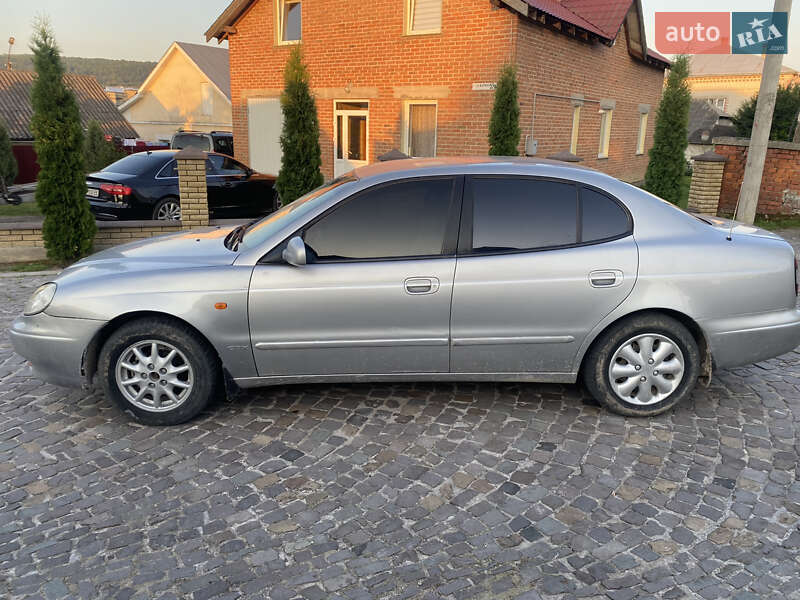 Седан Daewoo Leganza 2001 в Бережанах