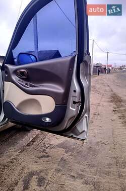 Седан Daewoo Leganza 2001 в Харкові