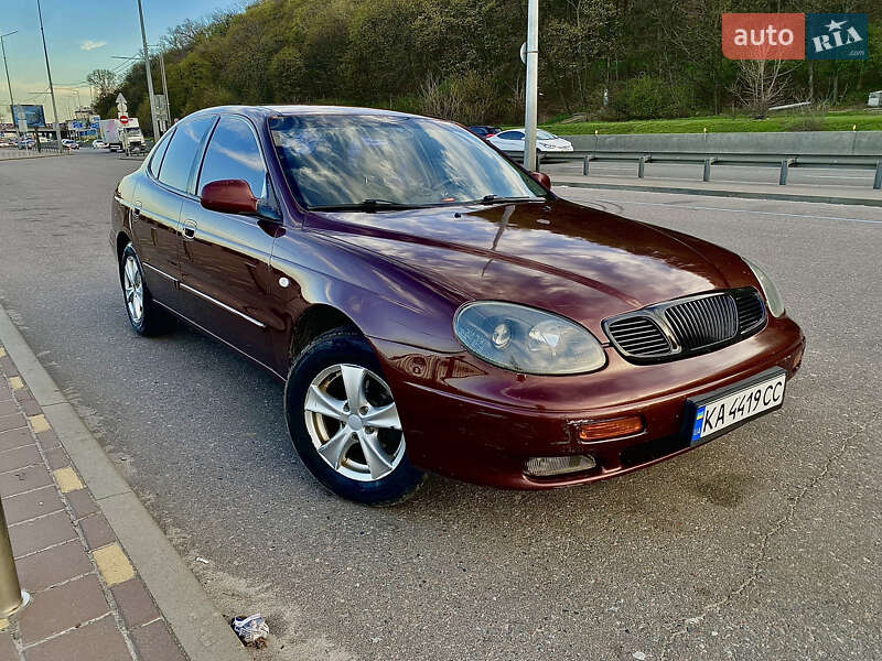 Daewoo Leganza 1998