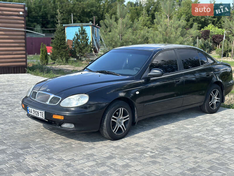 Daewoo Leganza 2001