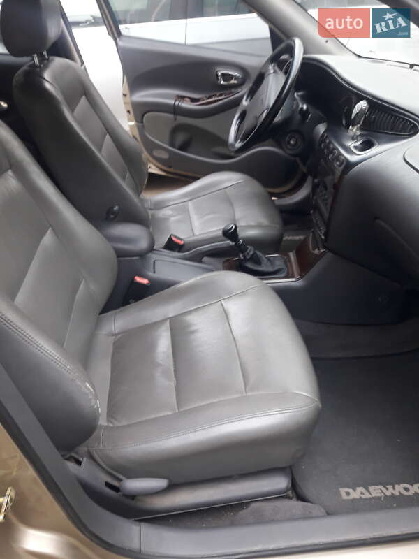 Седан Daewoo Leganza 2001 в Миколаєві