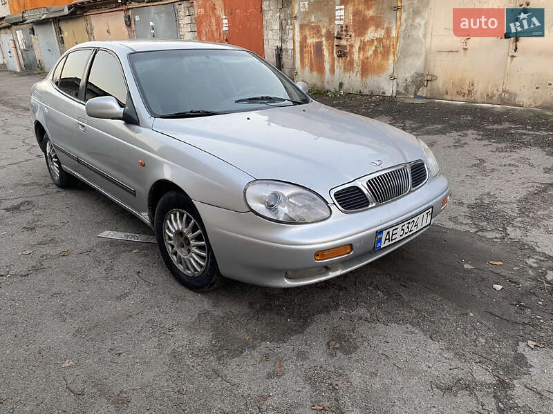 Daewoo Leganza 1999