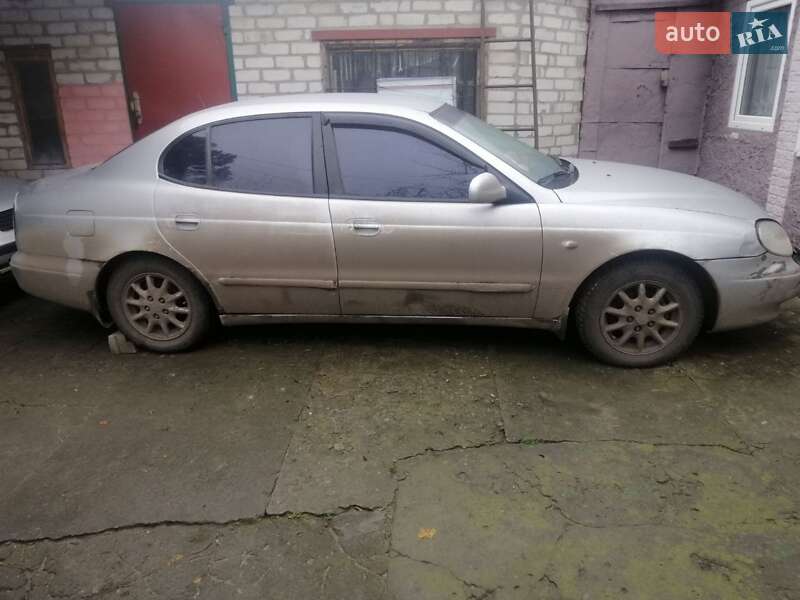 Седан Daewoo Leganza 2001 в Харькове