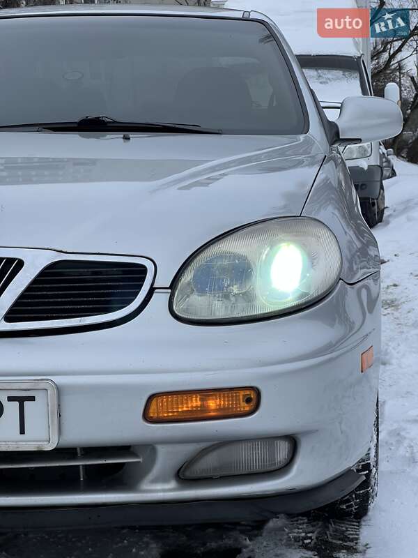 Daewoo Leganza 1998