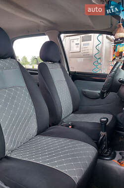 Хэтчбек Daewoo Matiz 2012 в 