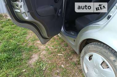 Хэтчбек Daewoo Matiz 2012 в 