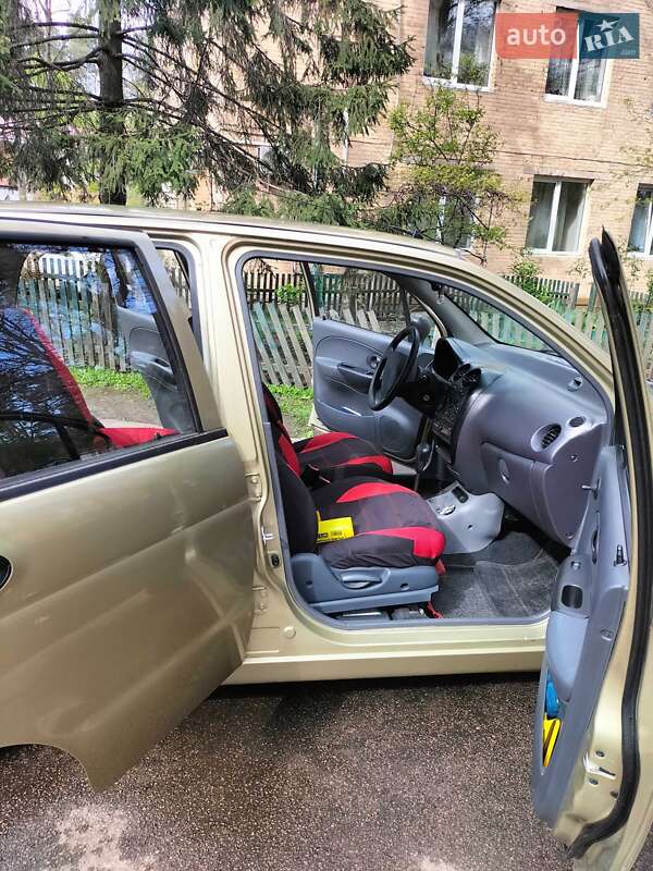 Хетчбек Daewoo Matiz 2010 в Коцюбинському